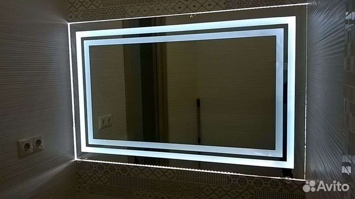 Зеркало со светодиодной подсветкой