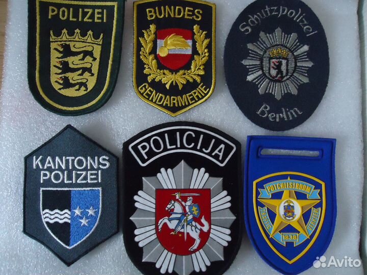 Шевроны полицейских мира