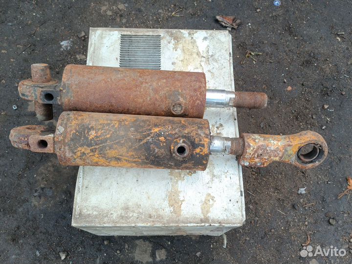 Цилиндр гидравлический