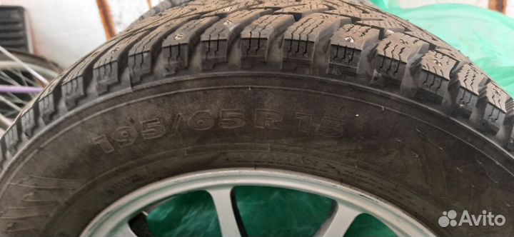 Нокиан Нордман 8 195/65r15 на Меган