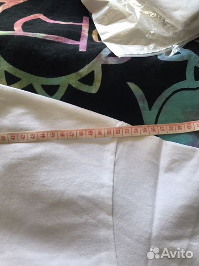 Белая футболка