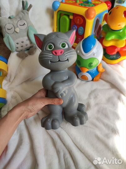 Говорящий кот том и танцующий пингвин