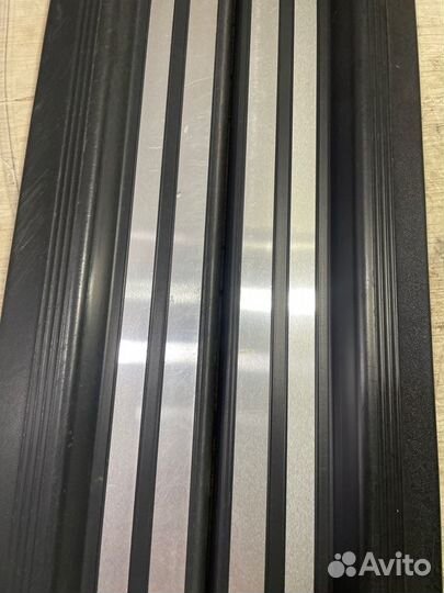 Накладка на порог салона передняя Mercedes-Benz