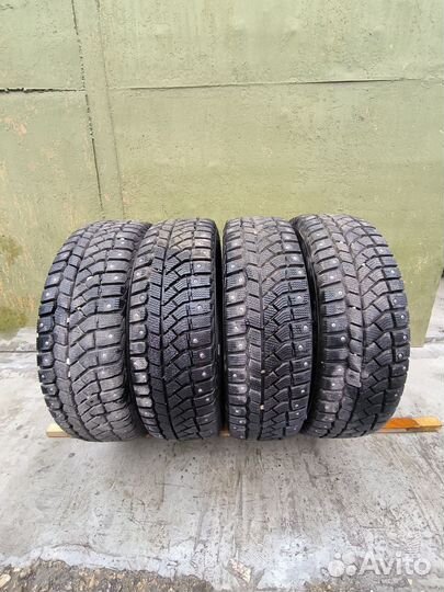 Viatti Brina Nordico V-522 185/65 R15 88T