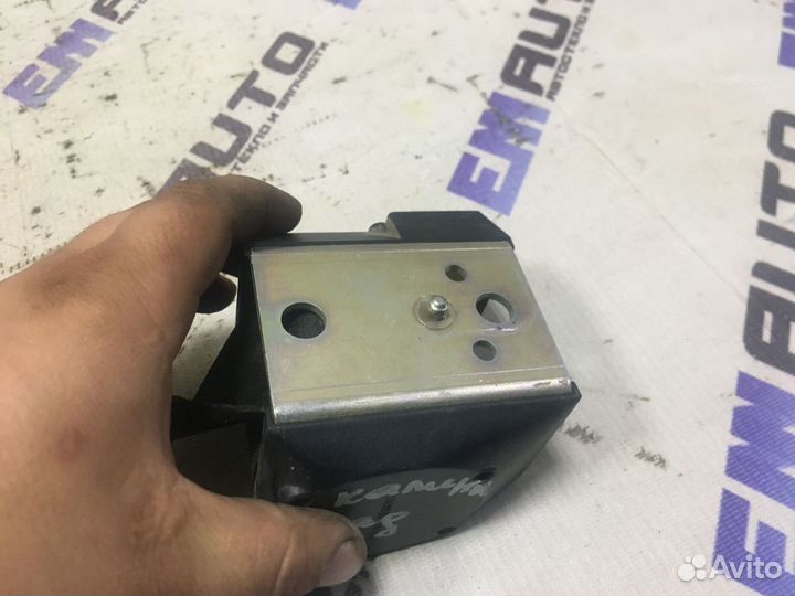 Ремень безопасности задний центральный Лада Калина