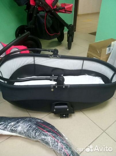 Коляска Zippy Sport 3 в 1