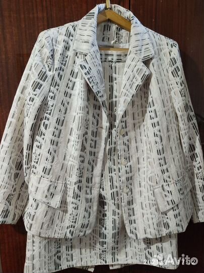 Костюм женский