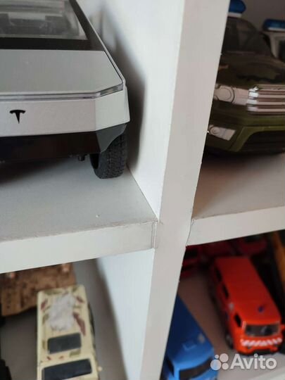 Полка гараж для машинок