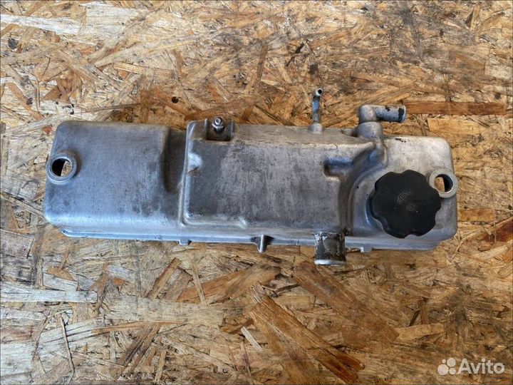 Крышка головки блока (клапанная) LADA Kalina