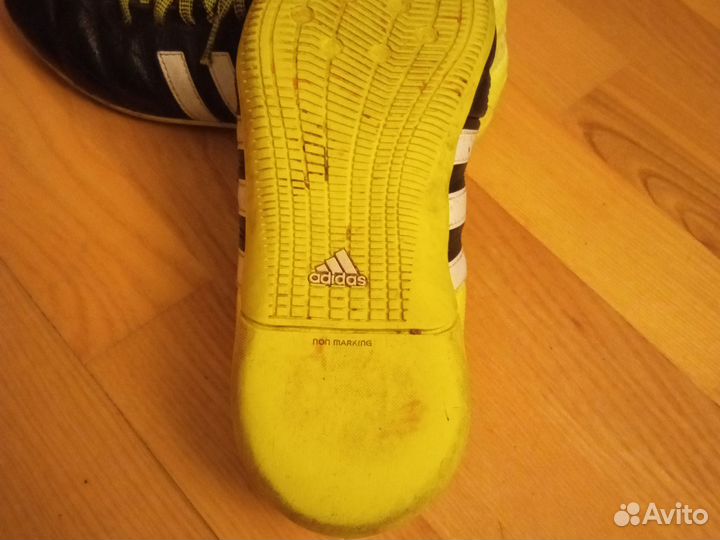 Бутсы adidas р.33-34 нат.кожа