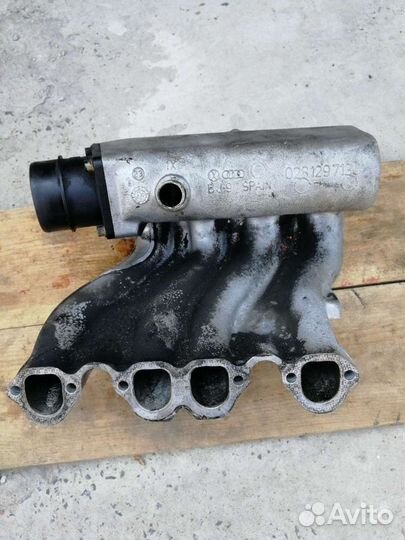Впускной коллектор 1.9D