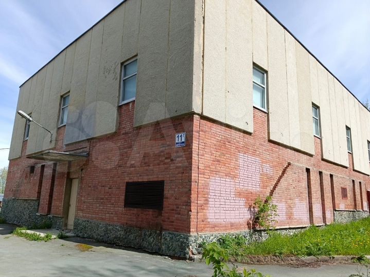 Сдам здание, 1200 м²