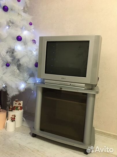 Телевизор цветной