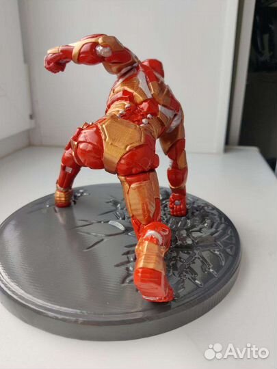 Железный человек фигурка коллекционная