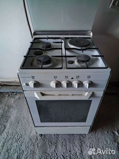 Газовая плита Ariston бу