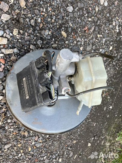 Вакуумный усилитель тормозов мерседес 140