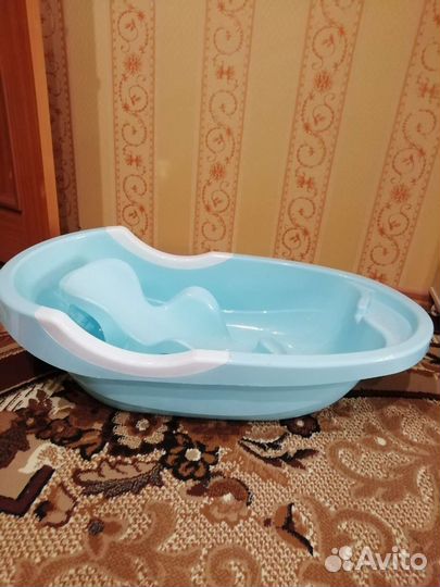 Ванночка для купания с горкой
