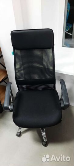 Кресло руководителя Бюрократ KB-6N