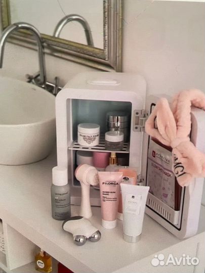 Холодильник для косметики минихолодильник