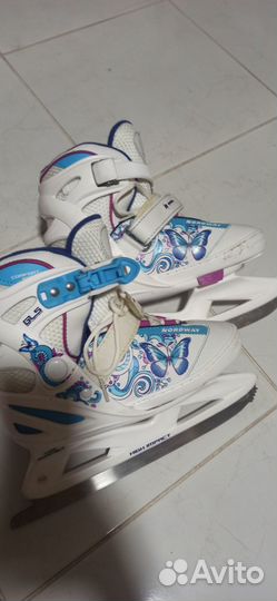 Продам коньки и лыжные ботинки для девочки