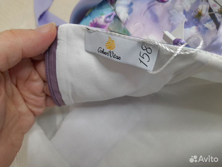 Нежное платье для девочки новое Arbor Vitae 158