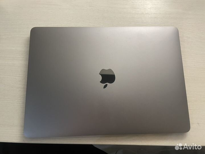 Apple MacBook air 13 2020 m1