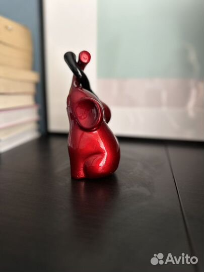 Интерьерные статуэтки фигурки