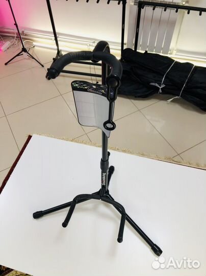 Стойка для гитары Новая