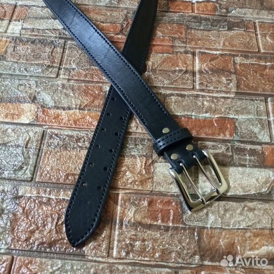 Мужской кожаный ремень