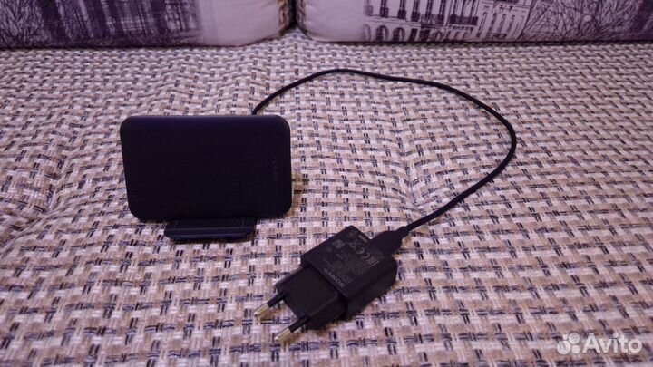 Беспроводная зарядная док-станция Sony WCH20