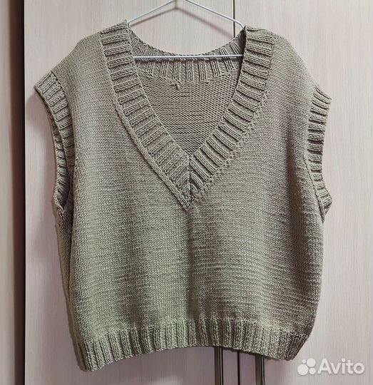 Жилет женский вязаный