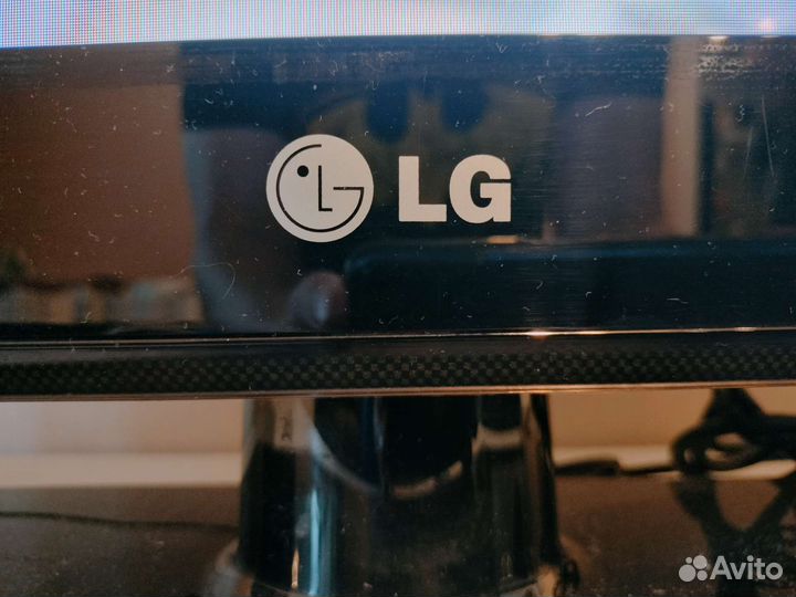 Телевизор LG 42LV3700-ZC