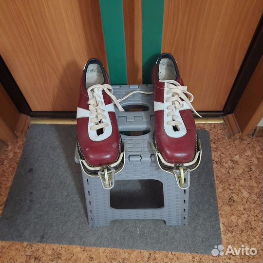 Лыжи беговые с ботинками бу
