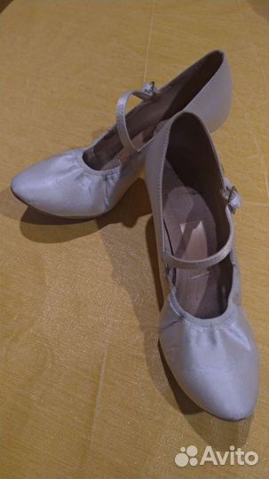 Туфли для бальных танцев