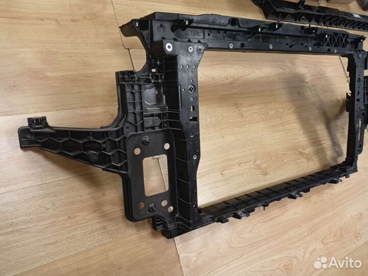 Панель радиатора телевизор KIA seltos