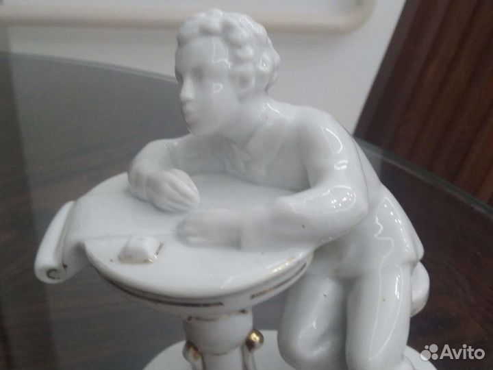 Статуэтка Юный Пушкин лфз