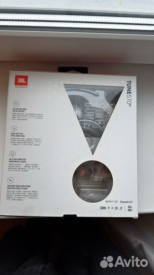Беспроводные наушники jbl