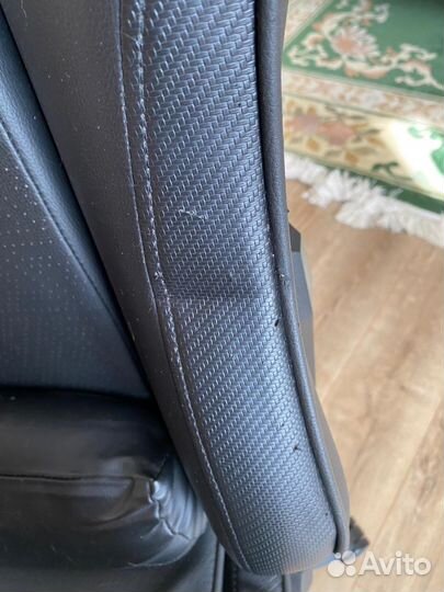 Компьютерное кресло