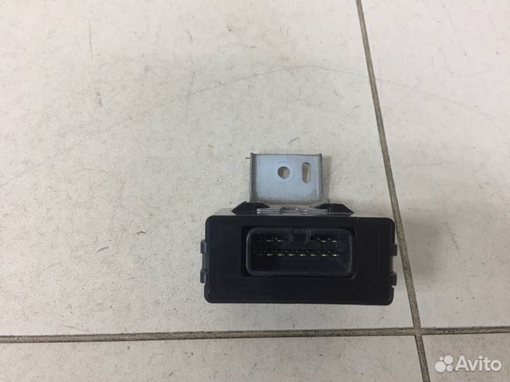 Блок электронный Toyota Corolla E120 2001-2007