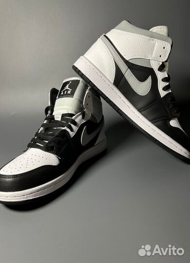 Кроссовки Nike Air Jordan 1 Black & White Люкс