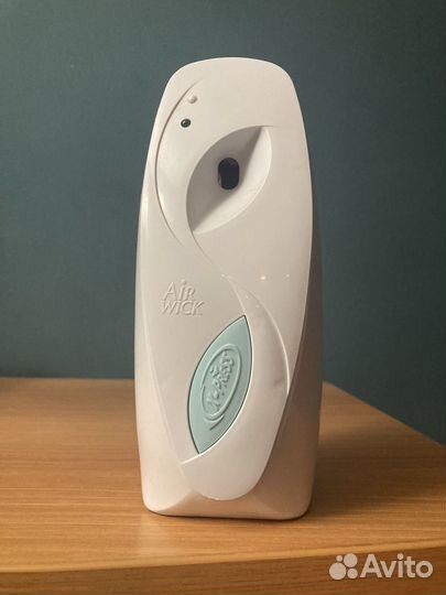 Диспенсер освежителя воздуха Air Wick