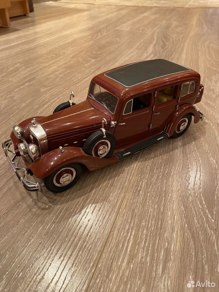 Модель автомобиля Horch 1:18