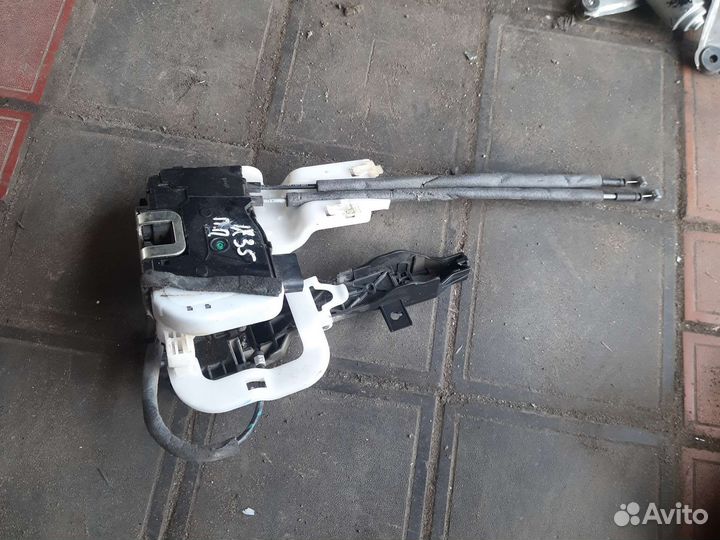 Замок двери передний правый Hyundai ix35