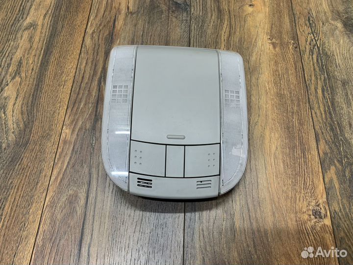 Toyota Corolla E15 Плафон салонный передний