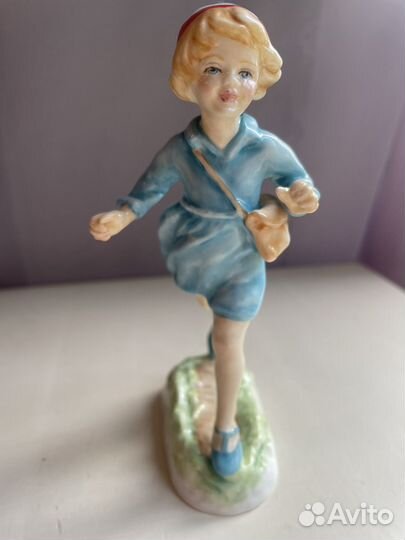 Статуэтки Riyal Worcester. Англия