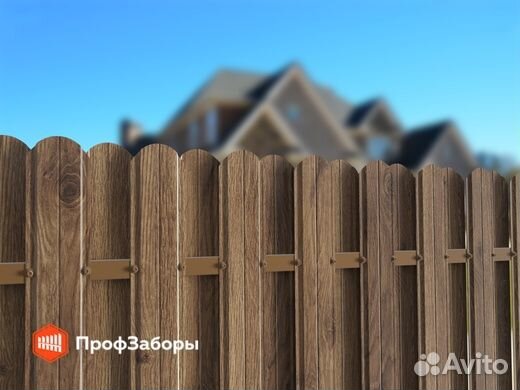 Забор шахматка из металлического штакетника