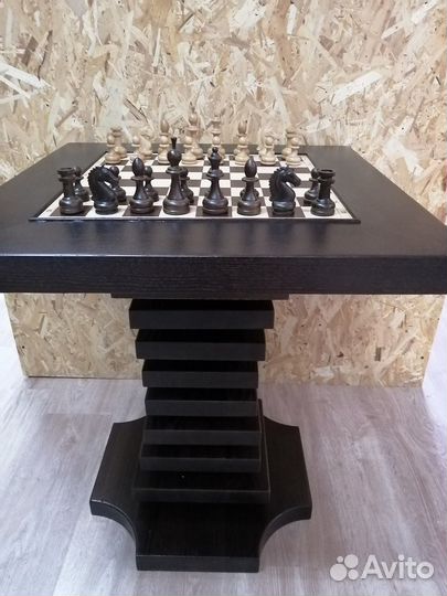 Стол шахматный