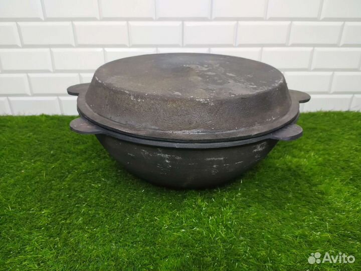 Казан чугунный с крышкой сковородой