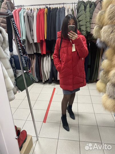 Пуховик зимний женский