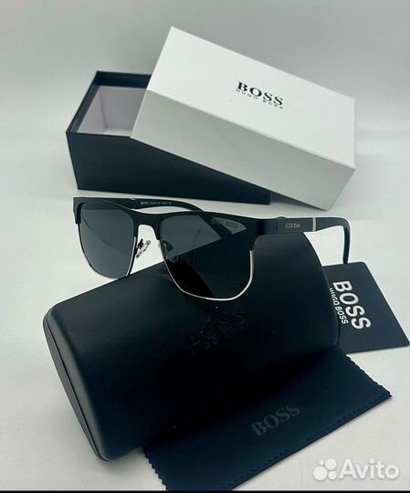 Солнцезащитные очки hugo boss
